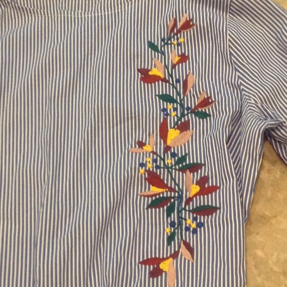 St John's Bay striped top blouse, petite small. - Picture 3 of 5